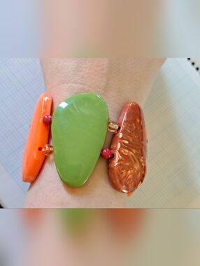 Green Red Orange and Brown Beaded Resin Statement Stretch Bracelet Women Jewelry